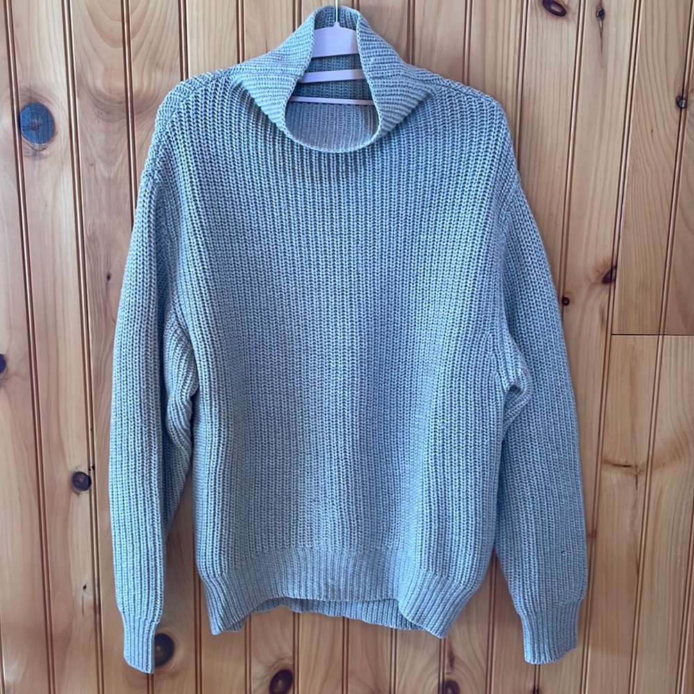 Classic Cream Aritzia Turtleneck Sweater